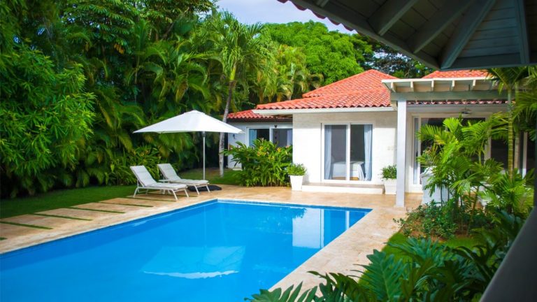 Casa de Campo Villa Exterior With Private Pool and Lounge Area