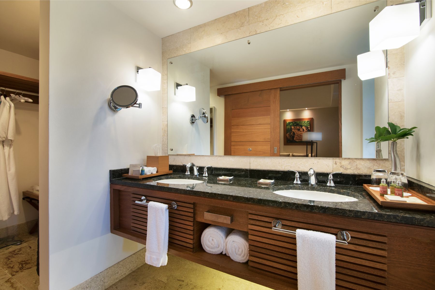 Elite Hotel Rooms – Bathroom