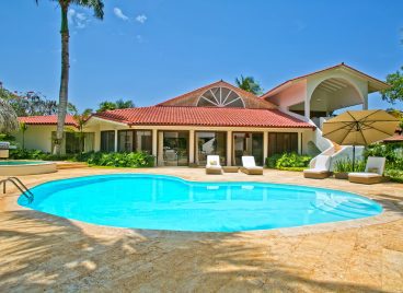 Casa de Campo Villa Exterior With Pool and Lounge Area