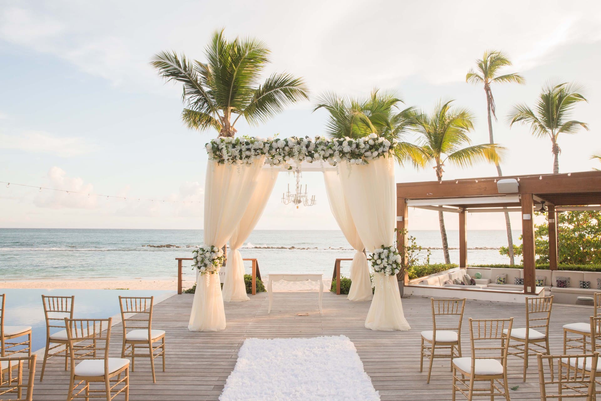 Paquete de bodas frente a la playa Simply Promise