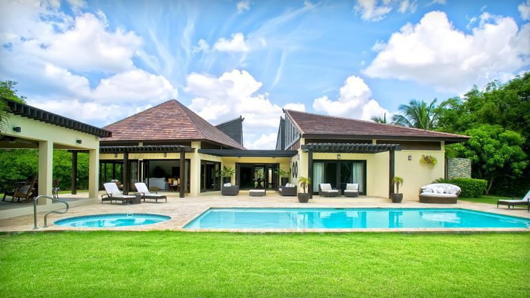 Casa de Campo Villa Exterior With Pool and Lounge Area